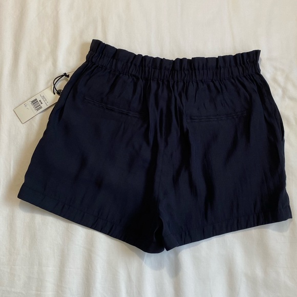 Black Tape Navy Paper Bag Shorts Size Medium NWT - Picture 5 of 9